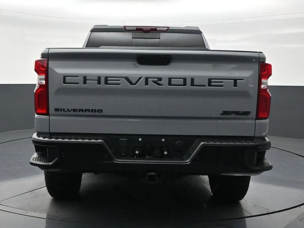 2025 Chevrolet Silverado 1500 ZR2 photo 4