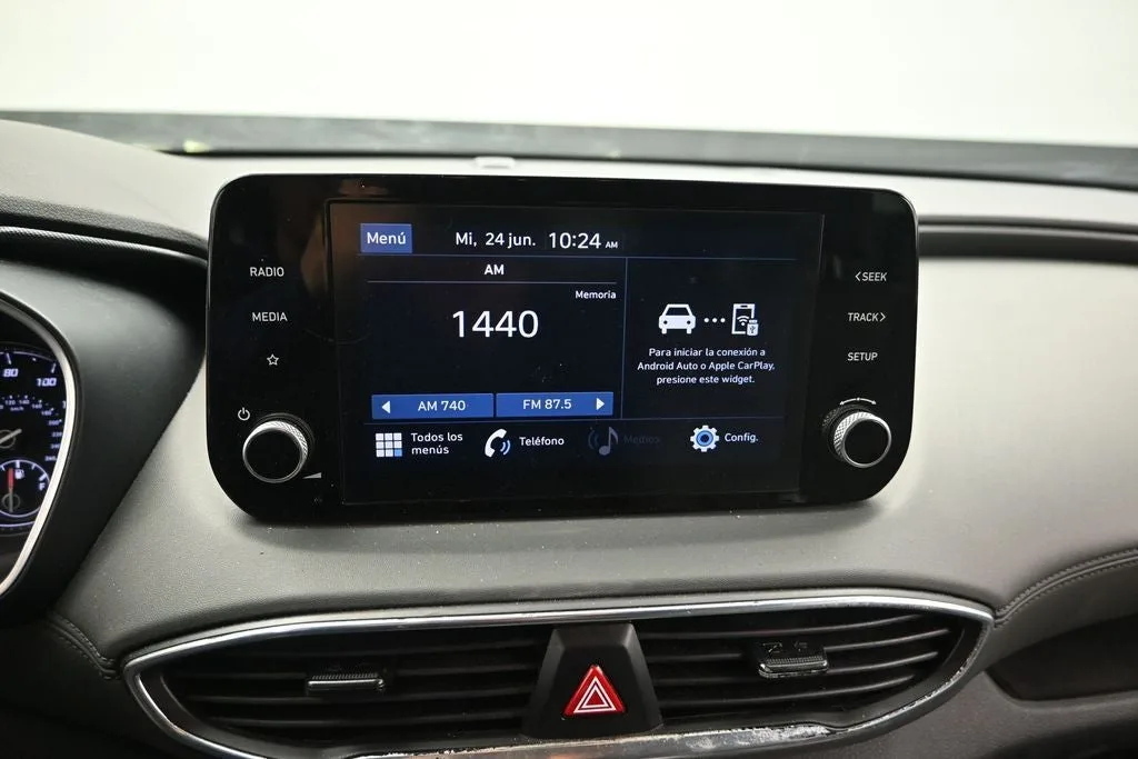 2021 Hyundai Santa Fe SE photo 12