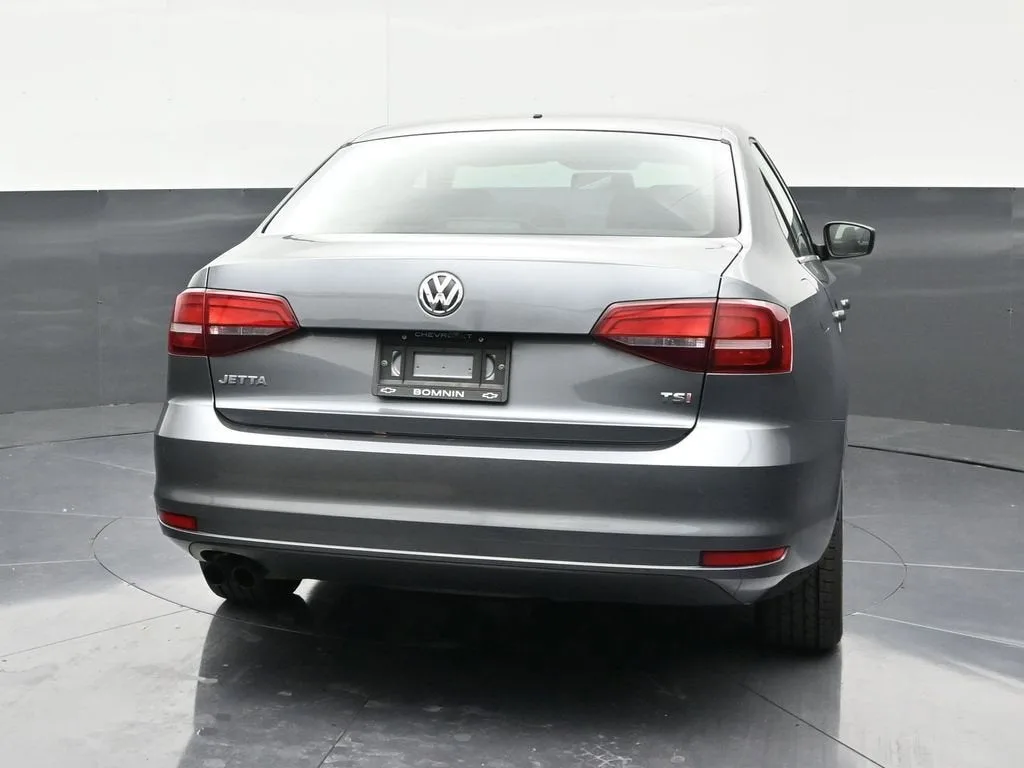 2017 Volkswagen Jetta 1.4T S photo 4
