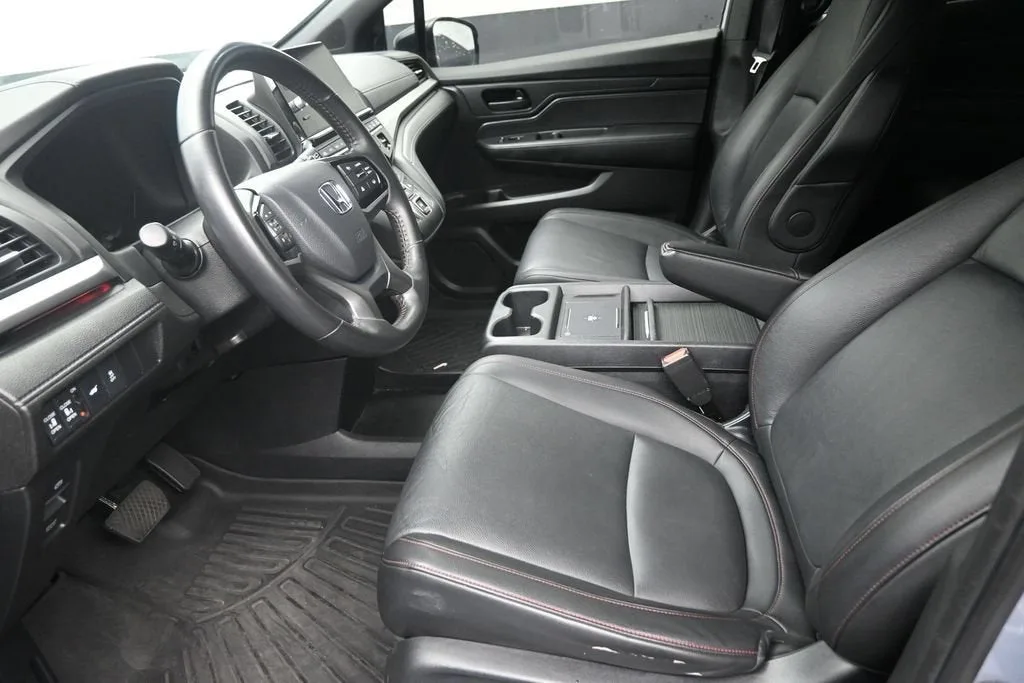2025 Honda Odyssey Sport-L photo 11