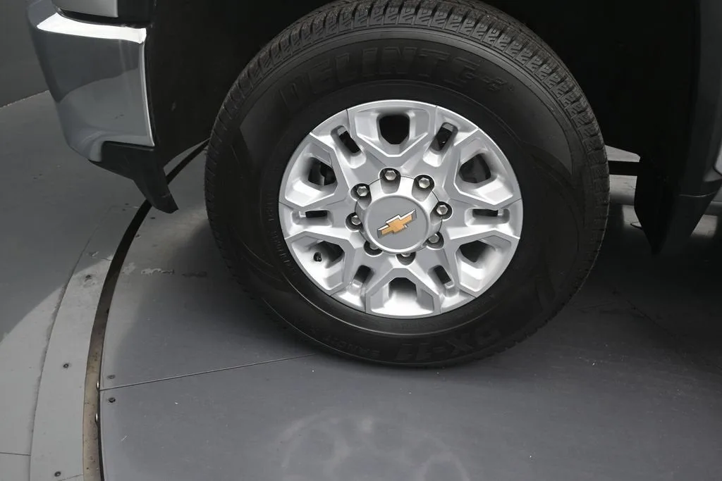 2021 Chevrolet Silverado 2500 HD LTZ photo 9