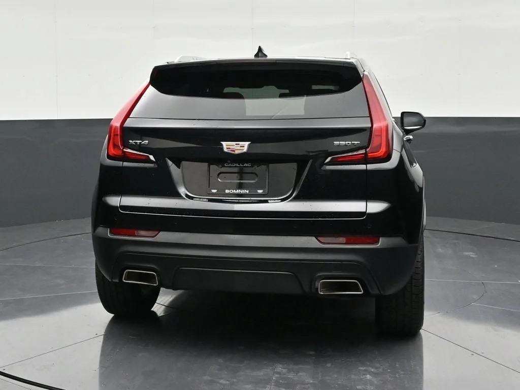 2023 Cadillac XT4 Luxury photo 4