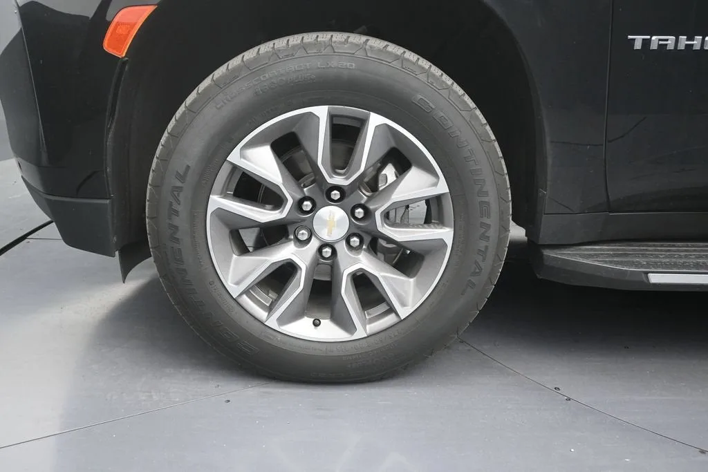 2022 Chevrolet Tahoe LT photo 9