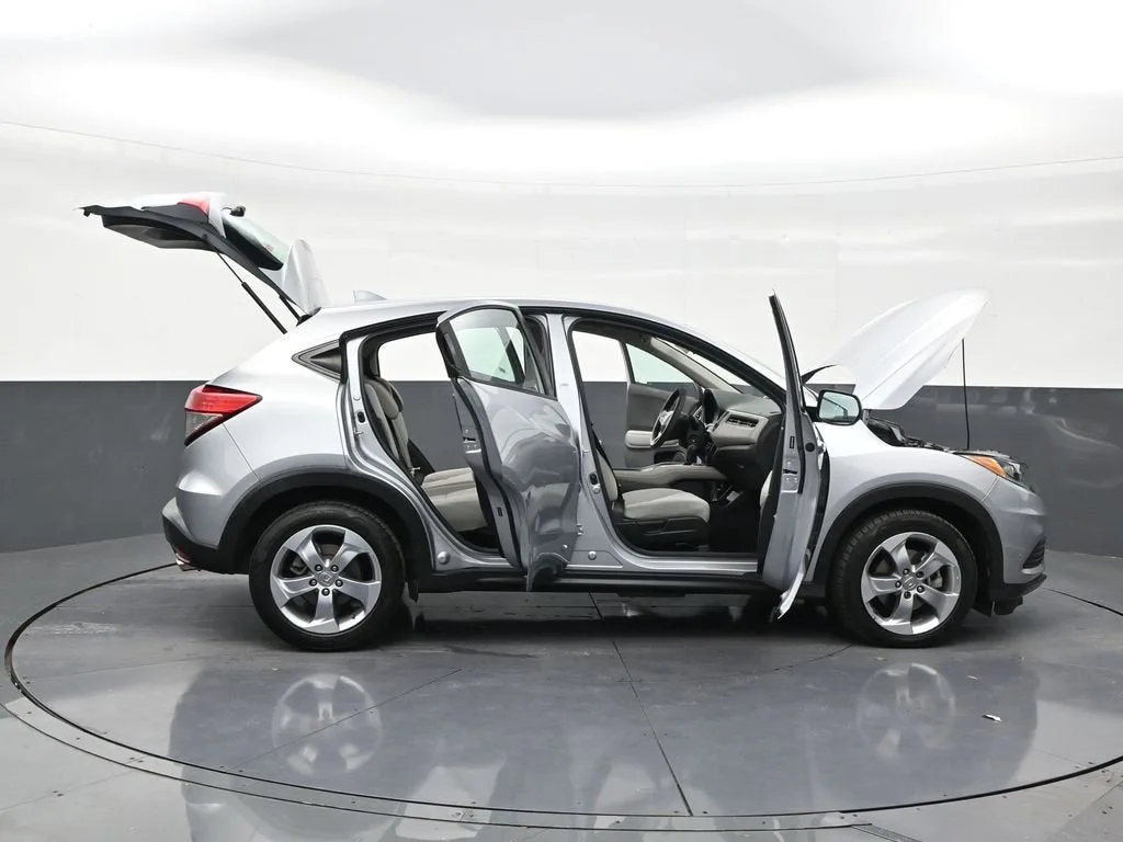 2019 Honda HR-V LX photo 30