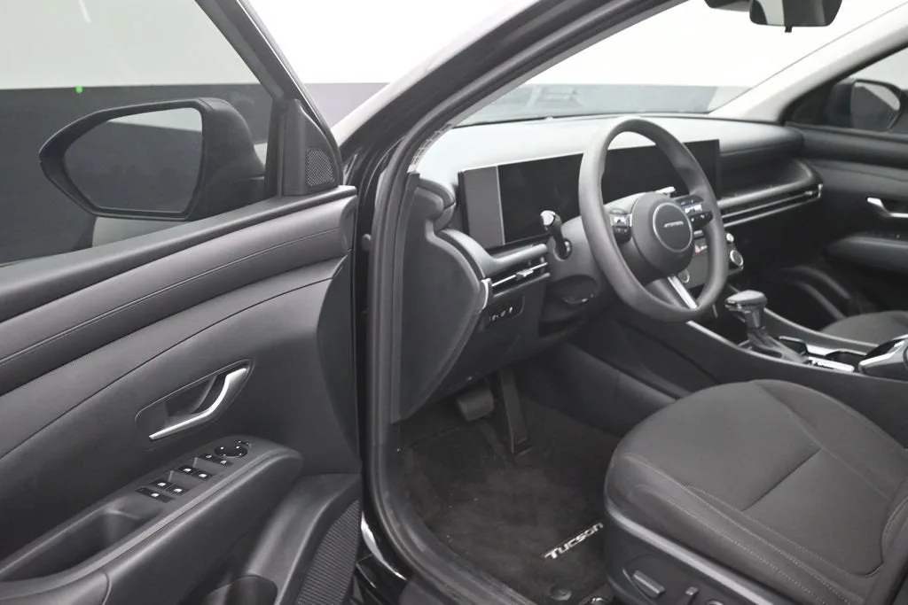 2026 Hyundai Tucson SEL photo 10