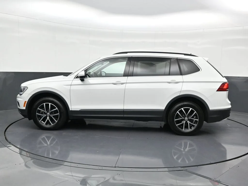 2021 Volkswagen Tiguan 2.0T SE photo 2