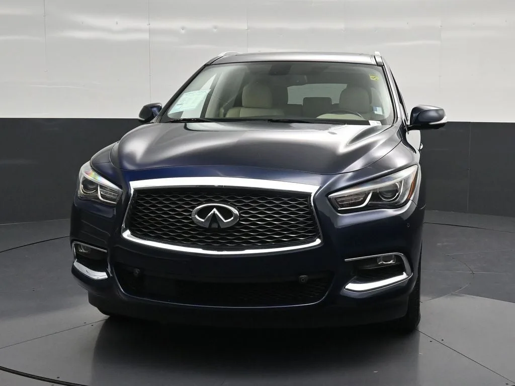 2017 INFINITI QX60 Base photo 6