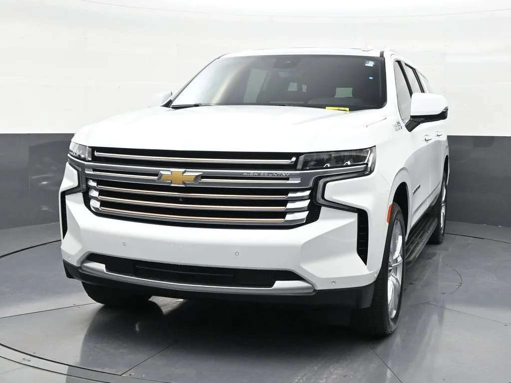 2024 Chevrolet Suburban High Country photo 8