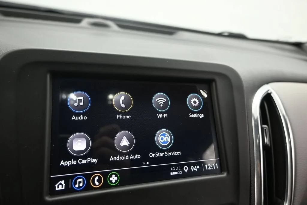 2023 Chevrolet Equinox LS photo 12