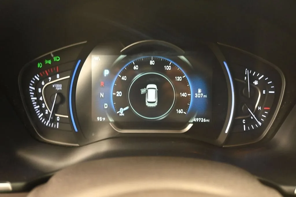 2020 Hyundai Santa Fe SEL photo 11
