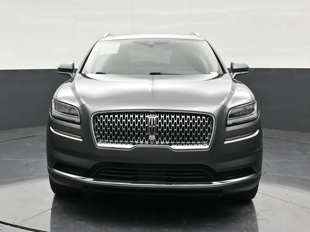 2022 Lincoln Nautilus Standard photo 8