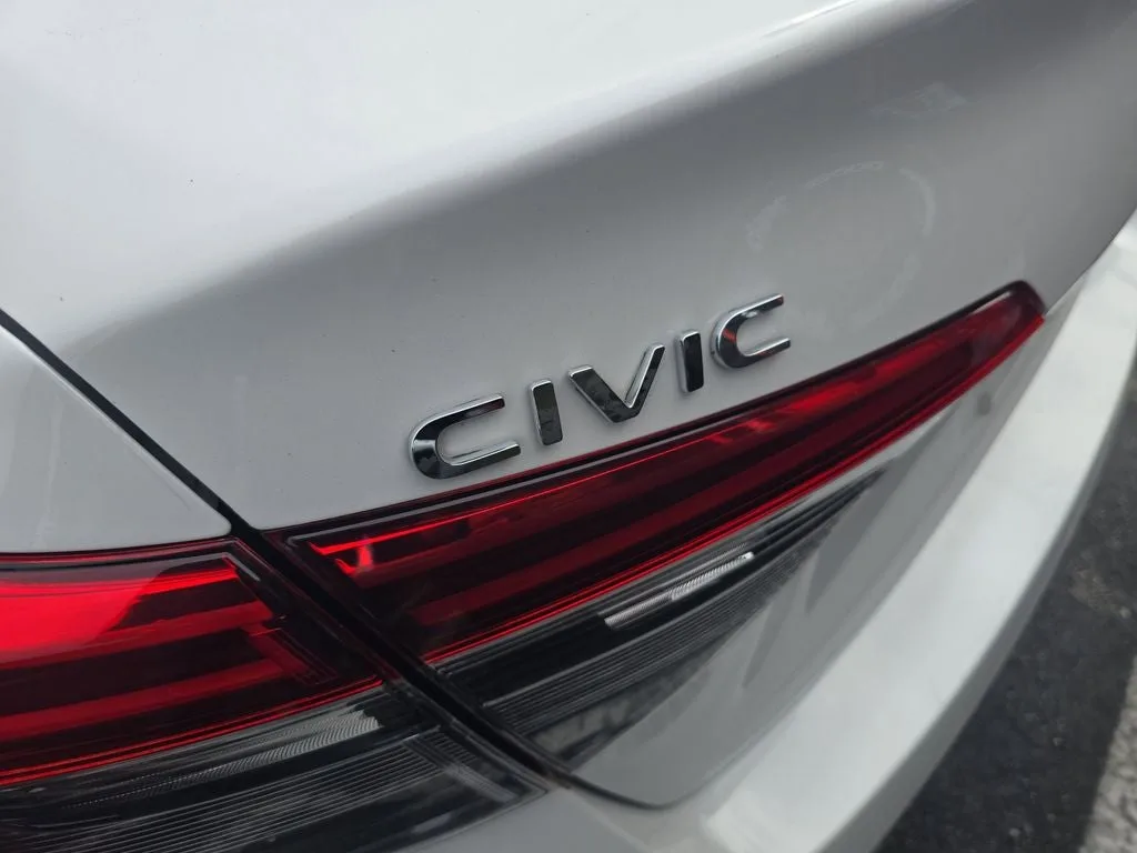 2024 Honda Civic Sport photo 6