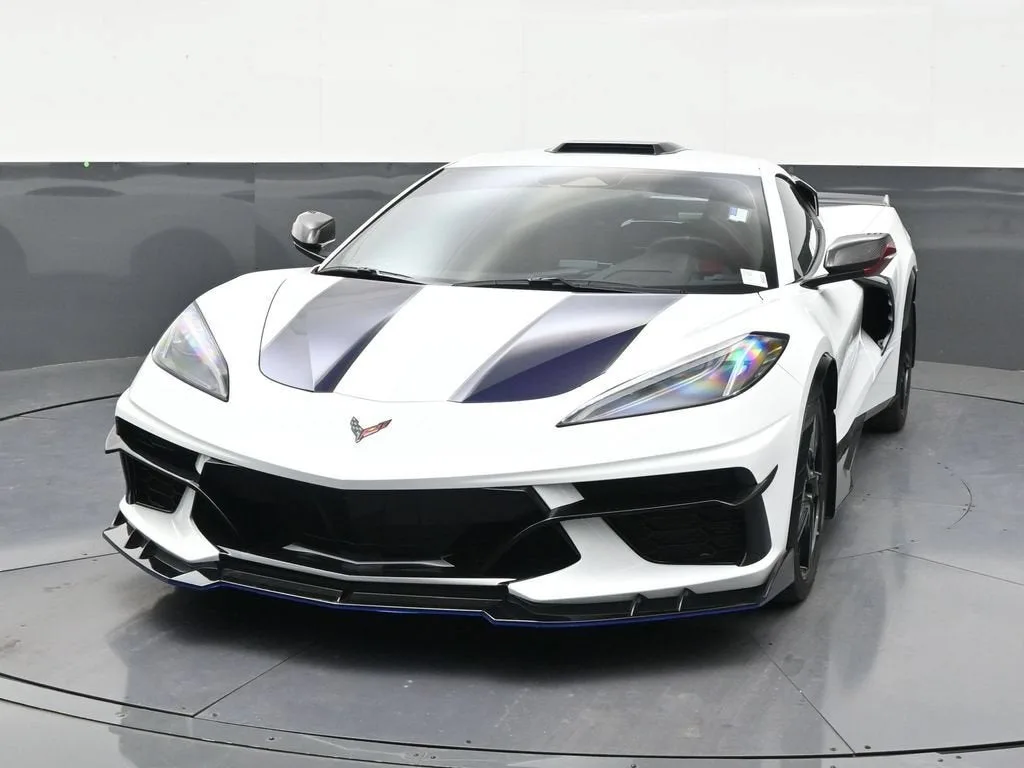 2025 Chevrolet Corvette Stingray 1LT photo 8