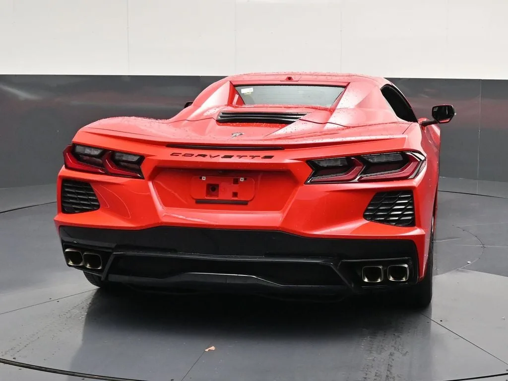 2022 Chevrolet Corvette Stingray 1LT photo 2