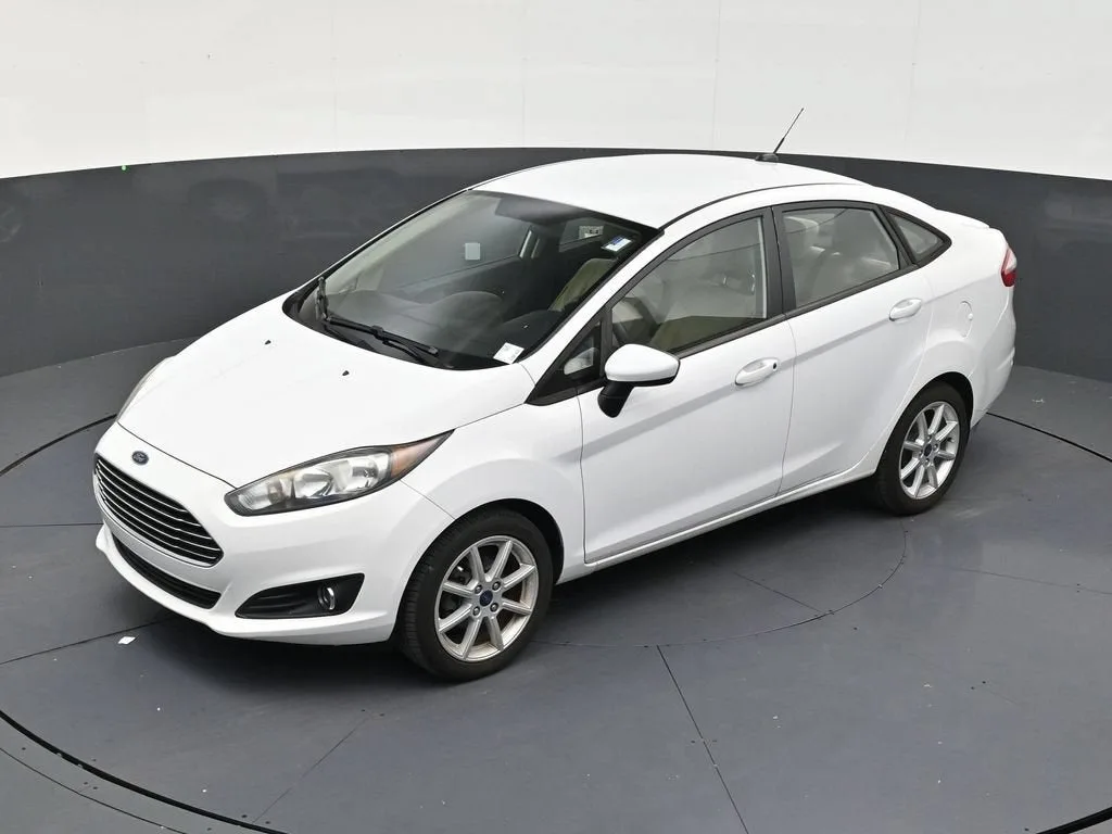 2019 Ford Fiesta SE photo 12