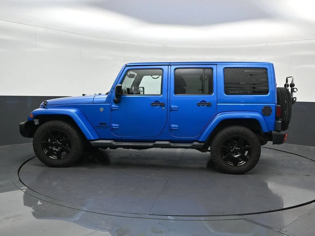 2014 Jeep Wrangler Unlimited Altitude photo 2