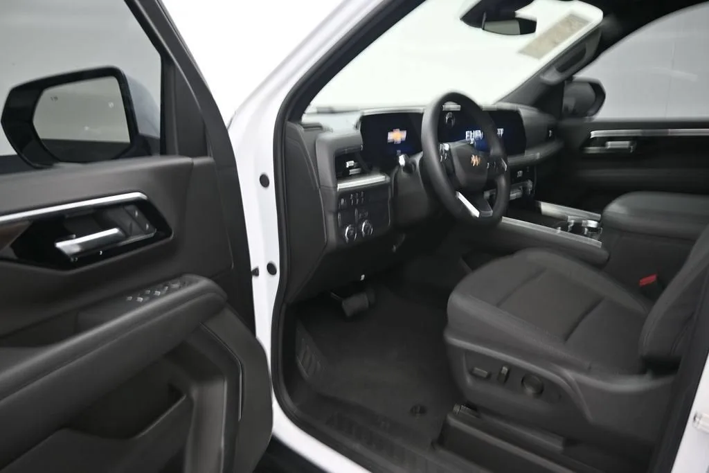 2026 Chevrolet Tahoe LS photo 10