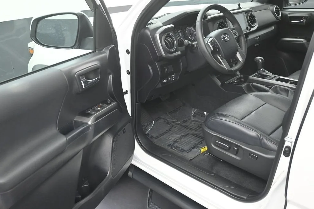 2023 Toyota Tacoma TRD Sport photo 10
