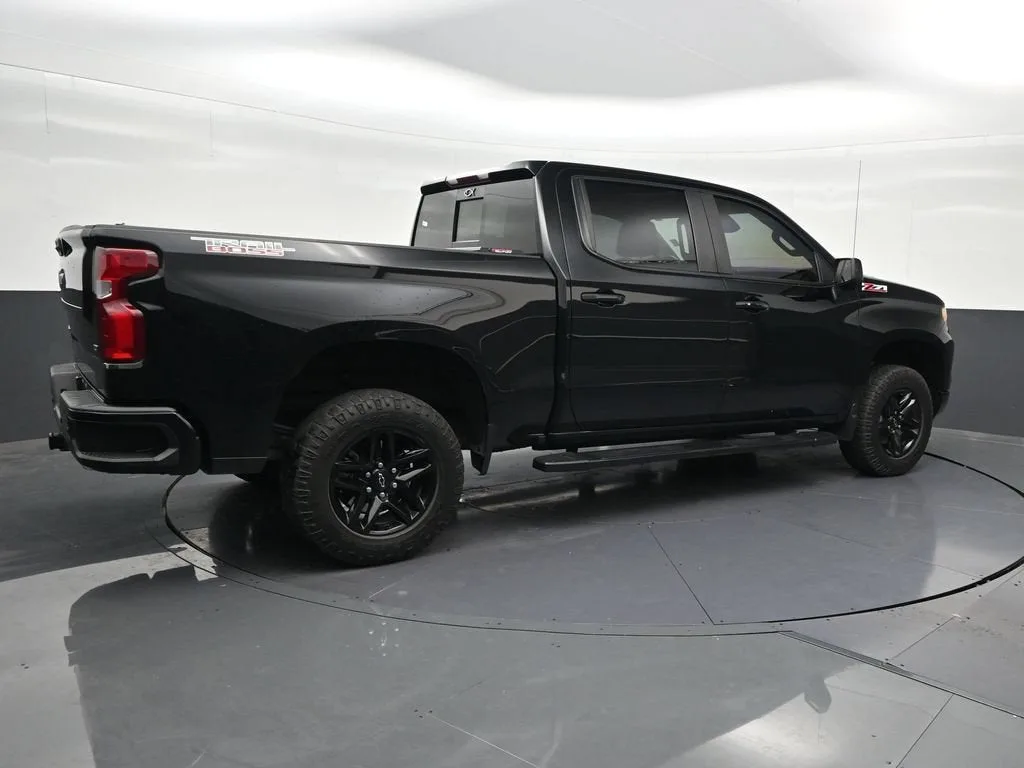 2023 Chevrolet Silverado 1500 LT Trail Boss photo 5