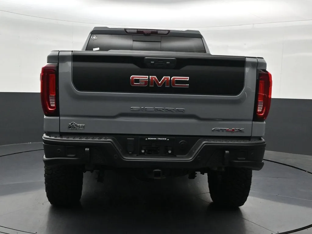 2024 GMC Sierra 1500 AT4X photo 4
