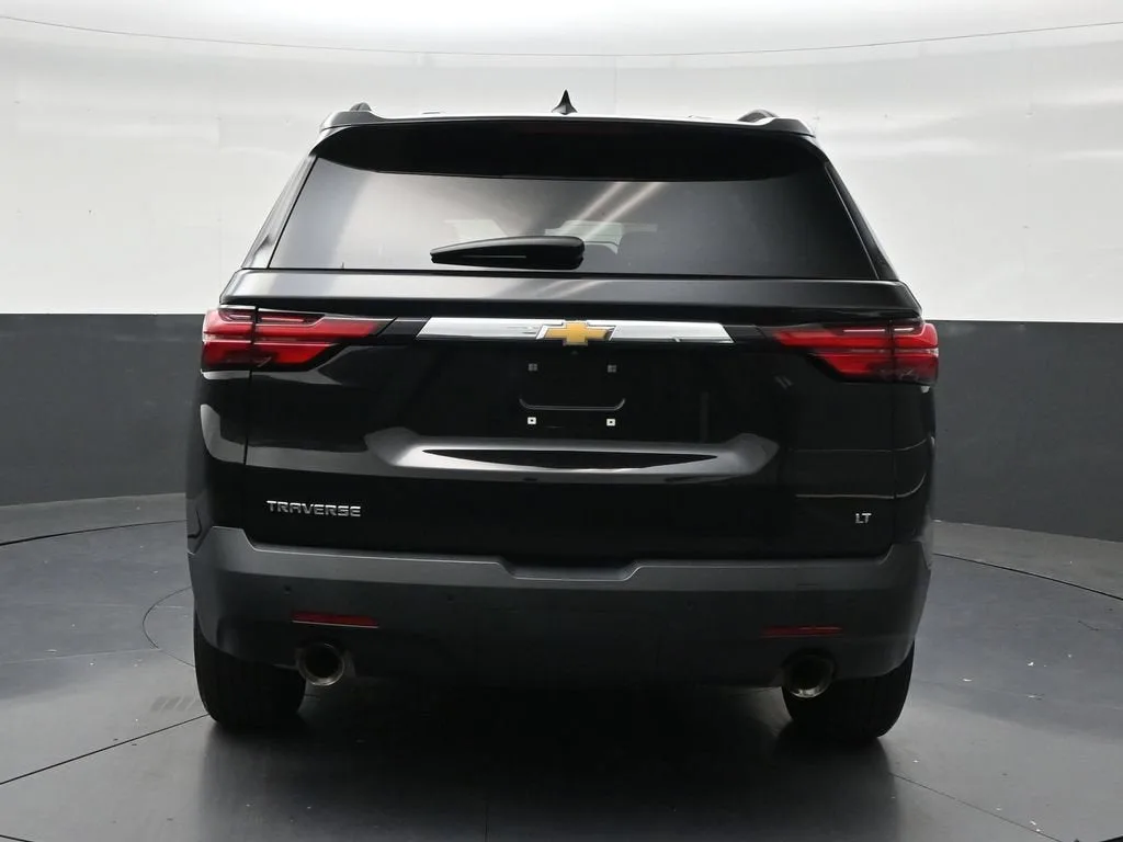 2023 Chevrolet Traverse LT Cloth photo 4