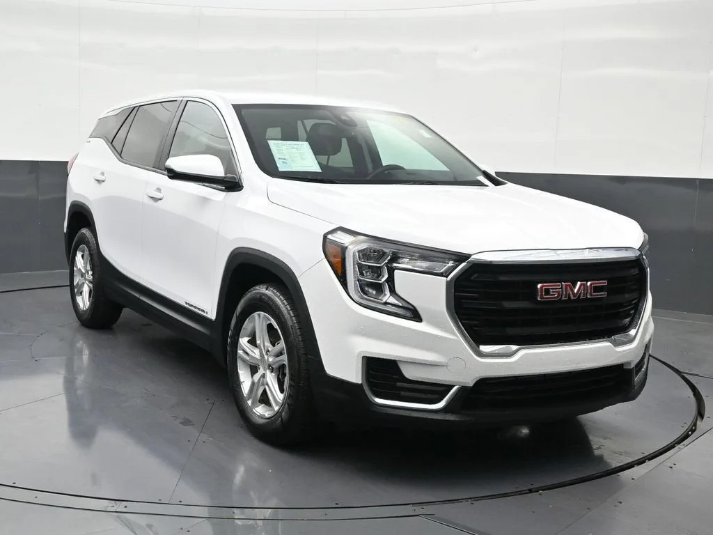 2023 GMC Terrain SLE photo 8