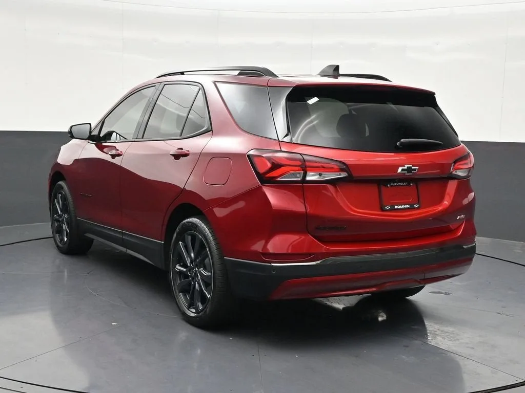 2023 Chevrolet Equinox RS photo 3