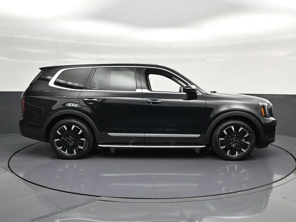 2024 Kia Telluride SX photo 4