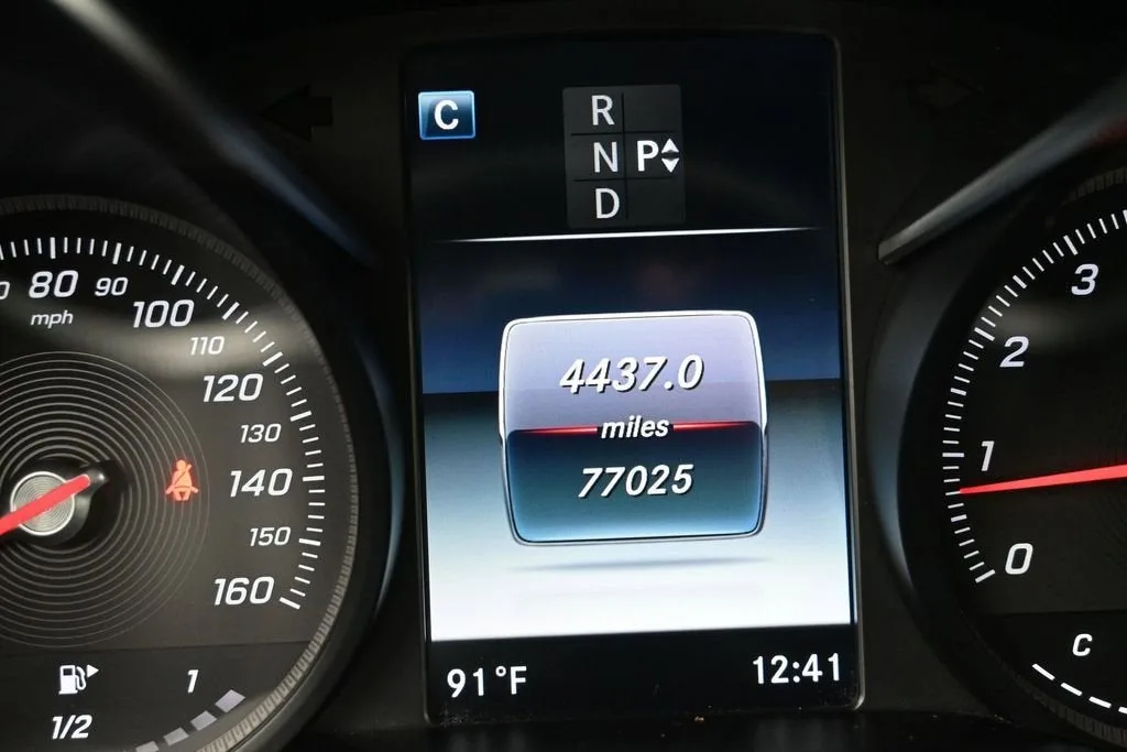 2019 Mercedes-Benz GLC 300 4MATIC® photo 10