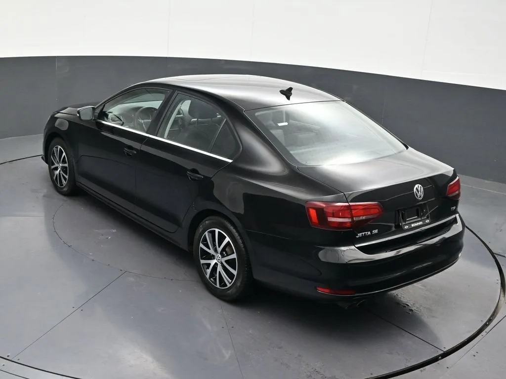 2018 Volkswagen Jetta 1.4T SE photo 12