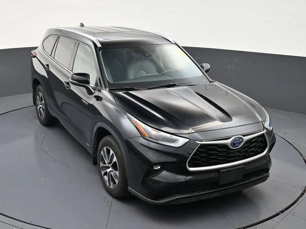 2021 Toyota Highlander Hybrid XLE photo 18