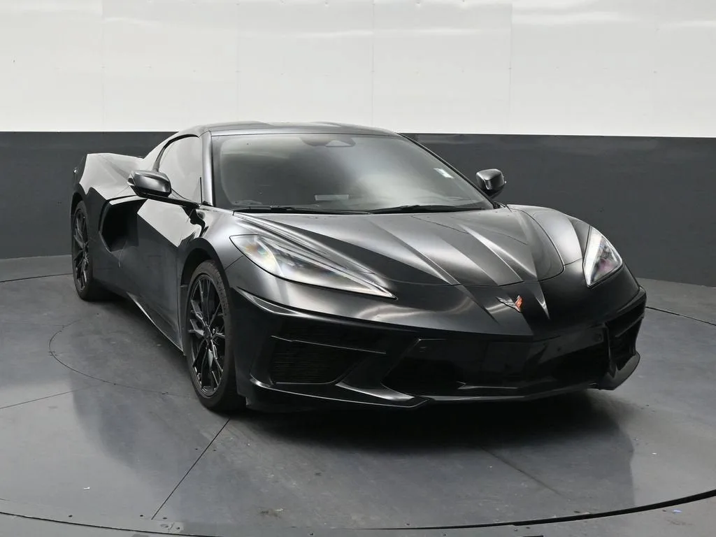2025 Chevrolet Corvette Stingray 2LT photo 7