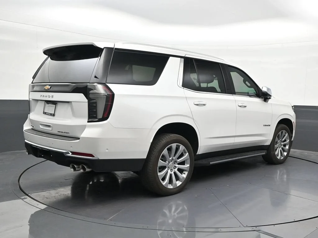 2025 Chevrolet Tahoe Premier photo 5