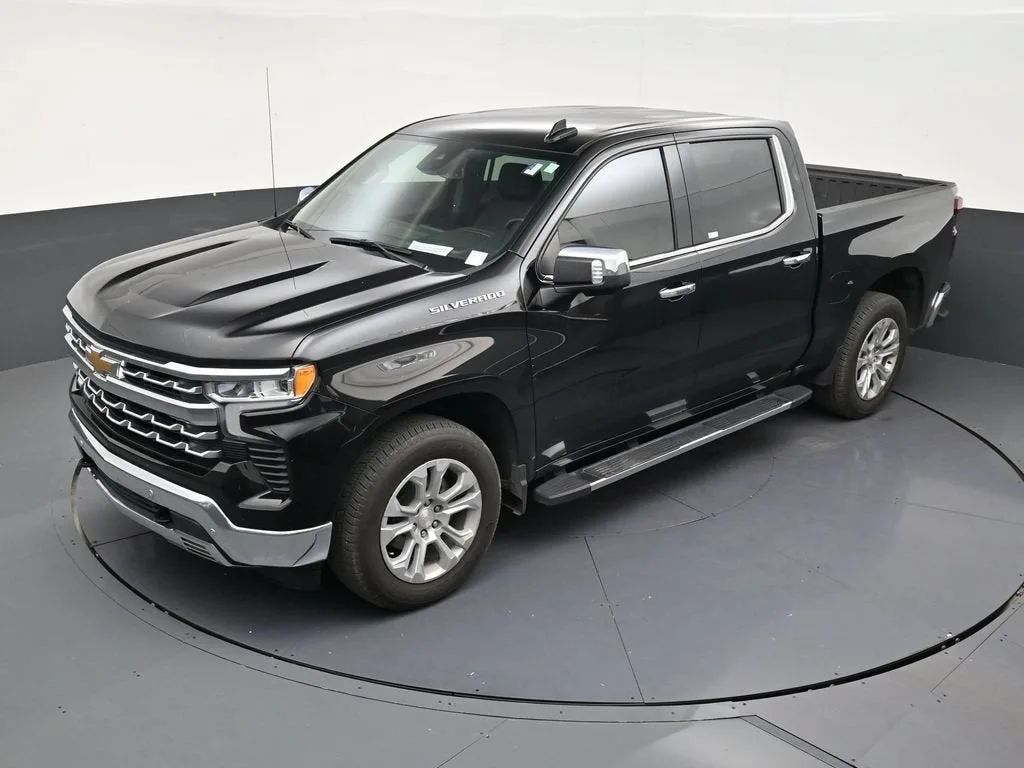 2024 Chevrolet Silverado 1500 LTZ photo 11