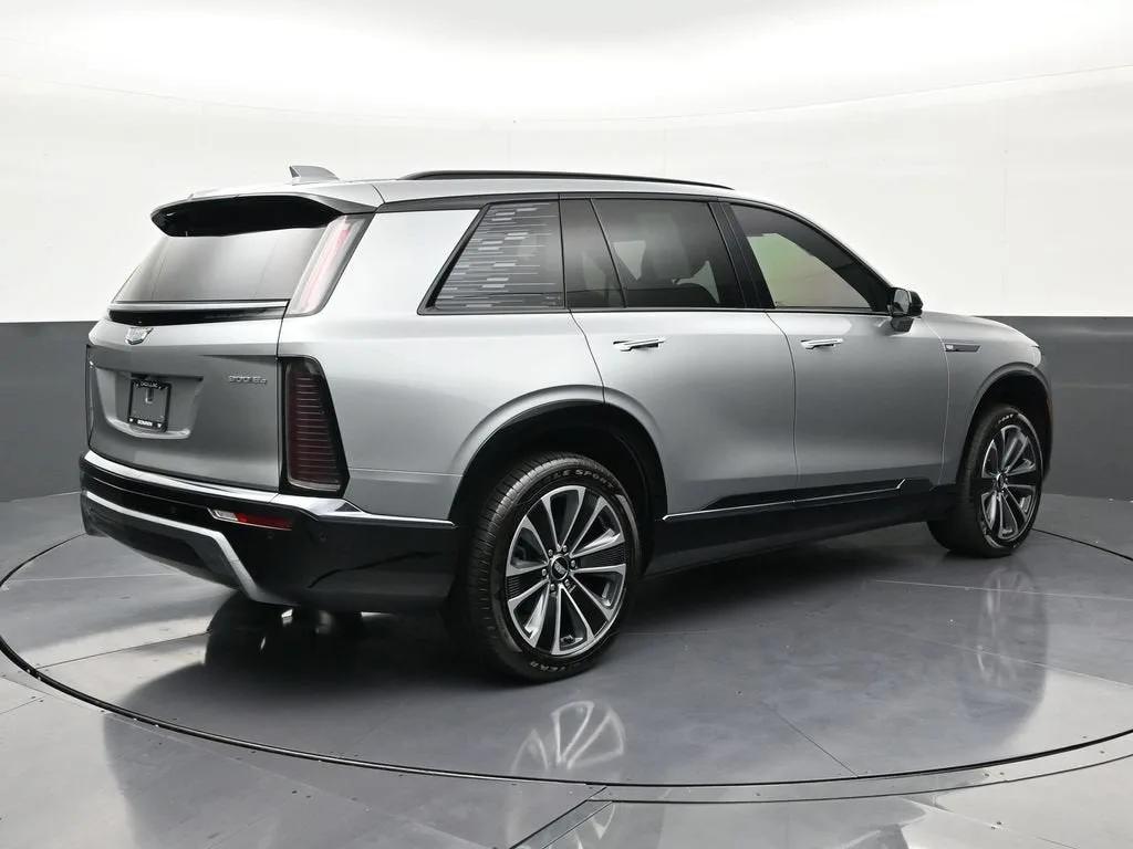 2026 Cadillac VISTIQ Sport photo 5