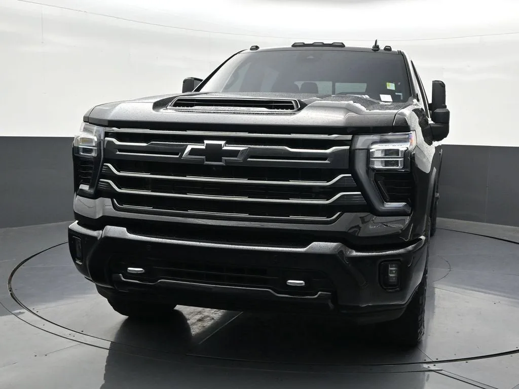 2024 Chevrolet Silverado 2500 HD High Country photo 9