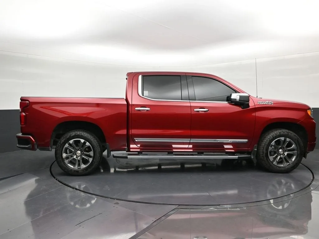 2025 Chevrolet Silverado 1500 High Country photo 6