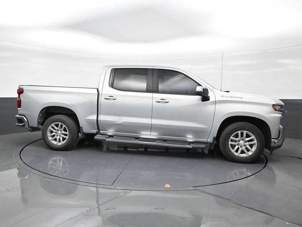 2019 Chevrolet Silverado 1500 LT photo 6