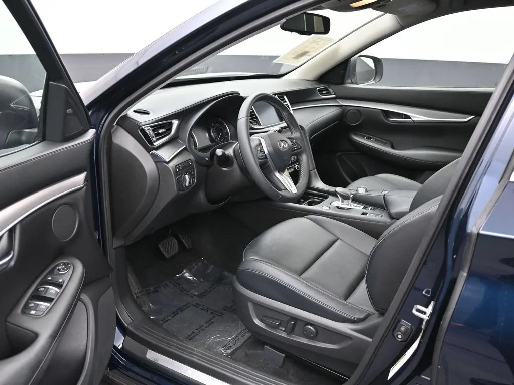 2022 INFINITI QX50 PURE photo 10