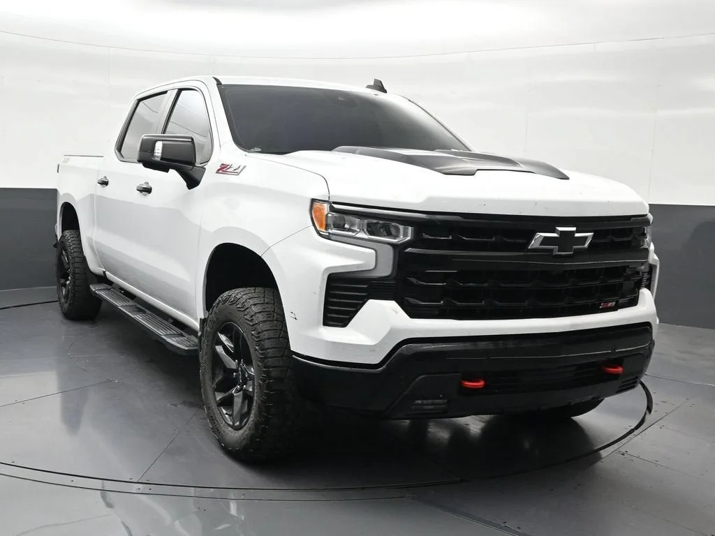 2024 Chevrolet Silverado 1500 LT Trail Boss photo 8
