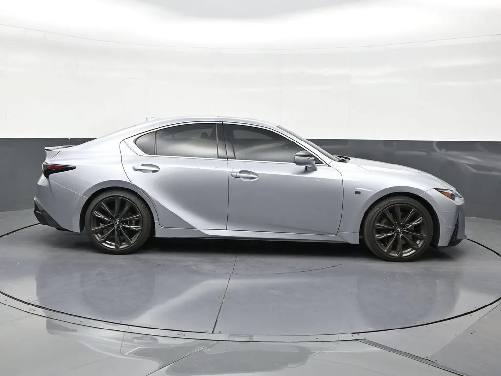 2025 Lexus IS 350 F SPORT Design photo 6