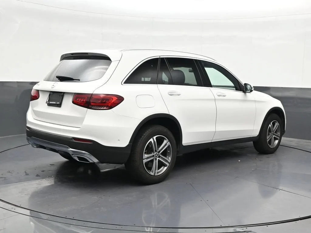 2021 Mercedes-Benz GLC 300 SUV photo 5