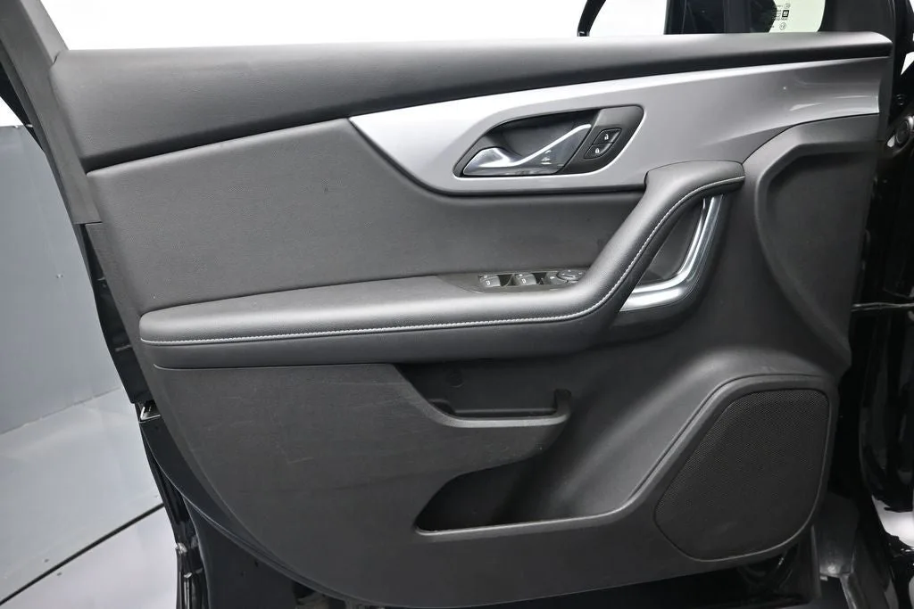 2024 Chevrolet Blazer LT photo 12