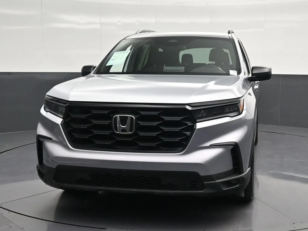 2025 Honda Pilot Sport photo 6