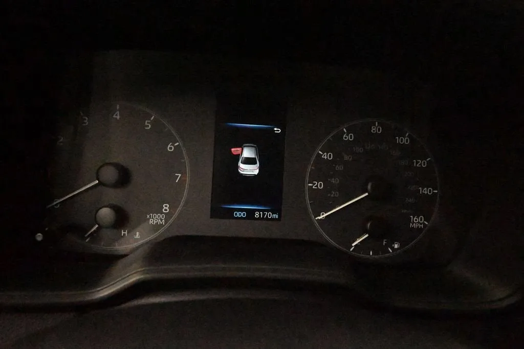 2025 Toyota Corolla LE photo 10