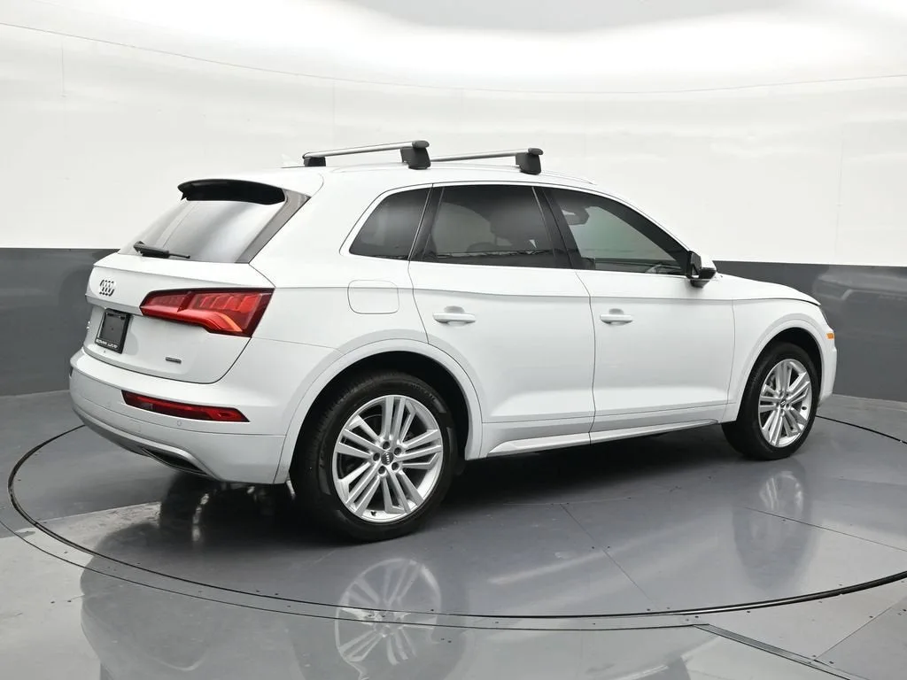 2020 Audi Q5 Premium Plus 45 TFSI quattro S tronic photo 5