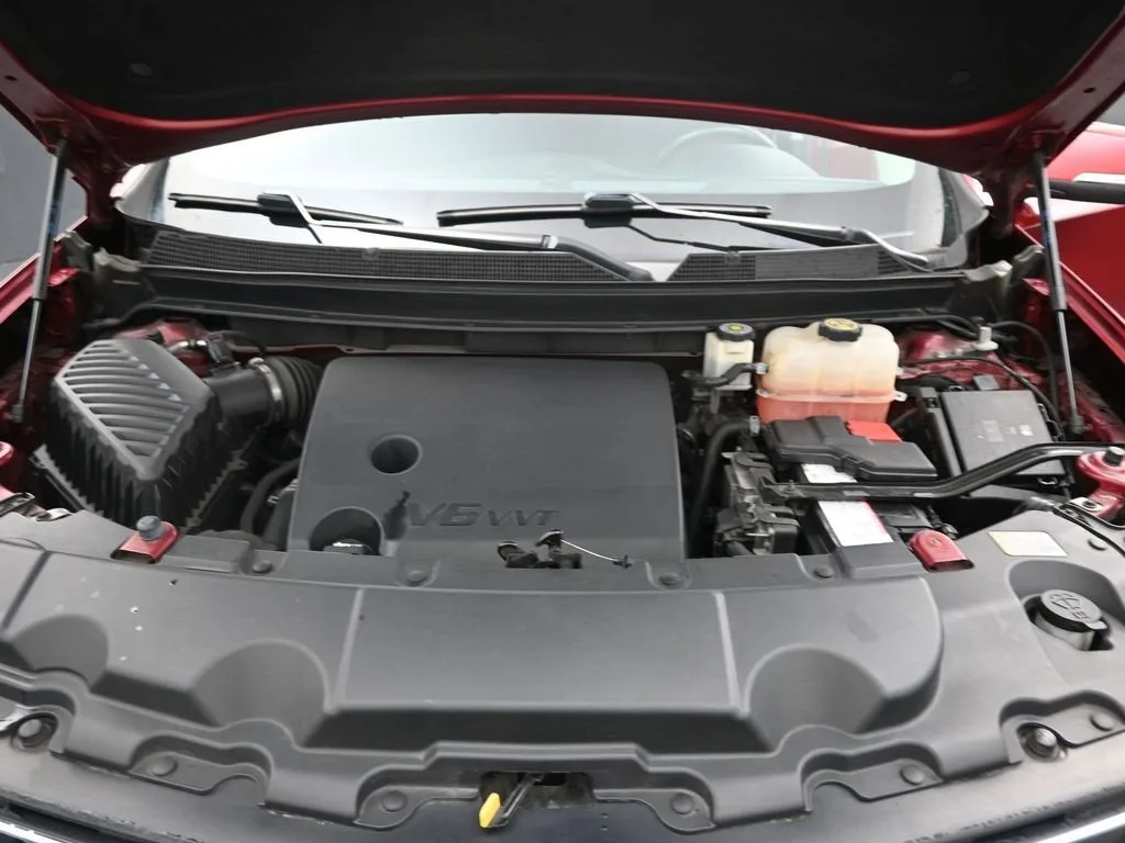 2021 Chevrolet Traverse LT Cloth photo 12