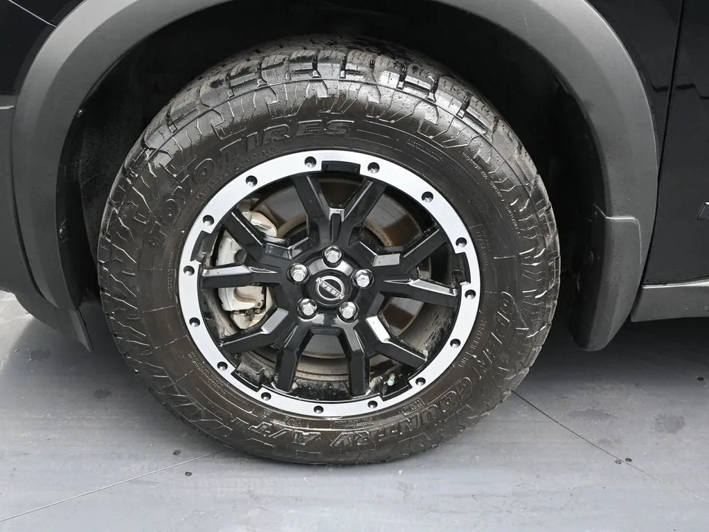 2025 Nissan Pathfinder Rock Creek 4WD photo 9