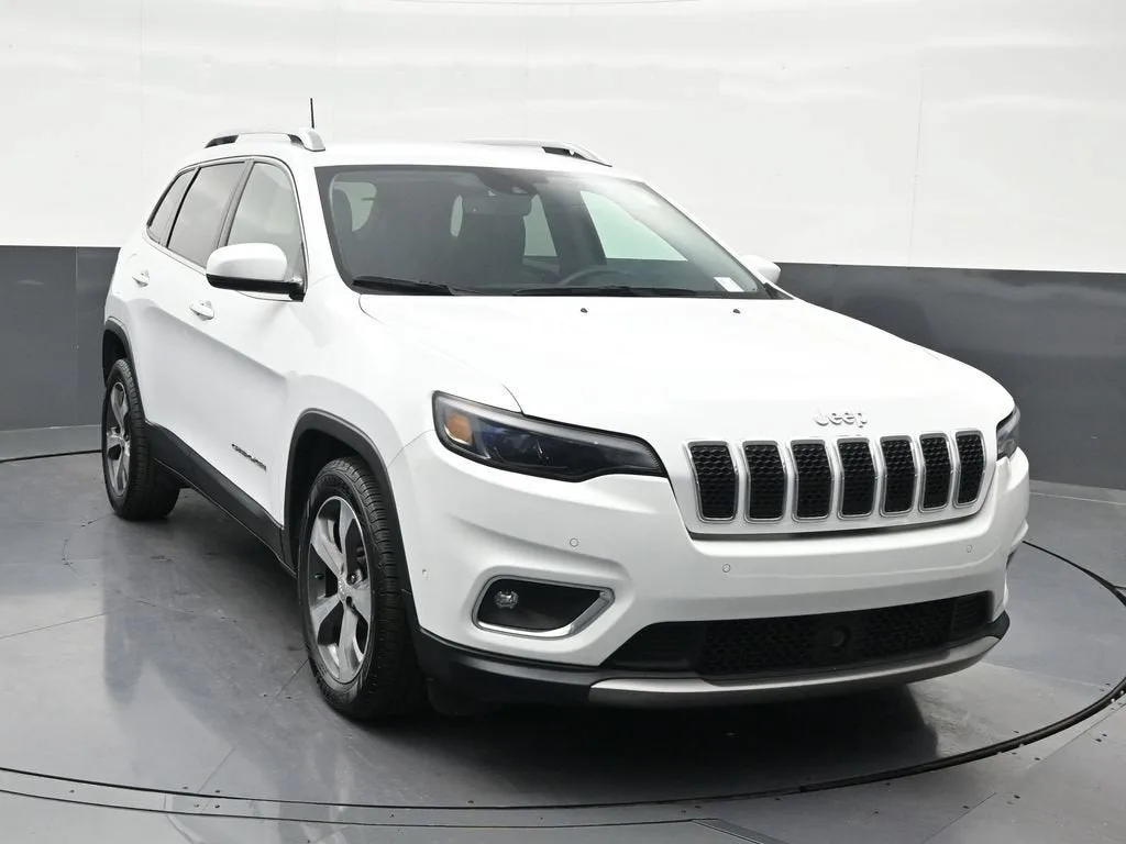 2019 Jeep Cherokee Limited FWD photo 8