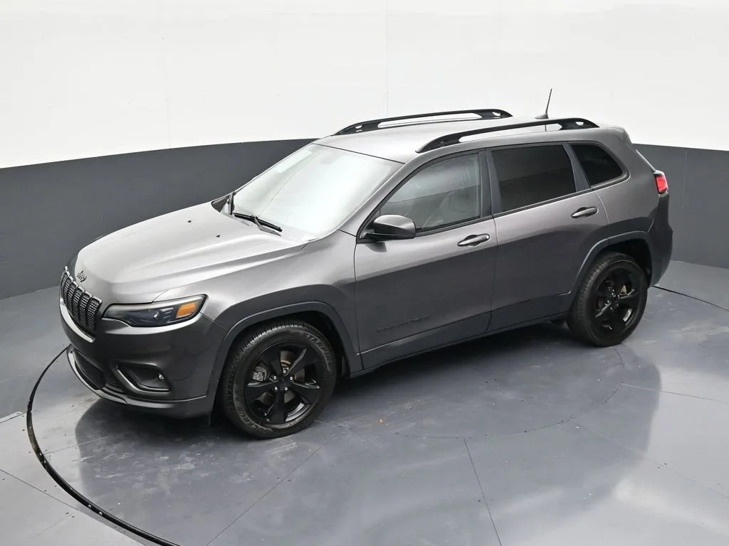 2019 Jeep Cherokee Altitude FWD photo 9